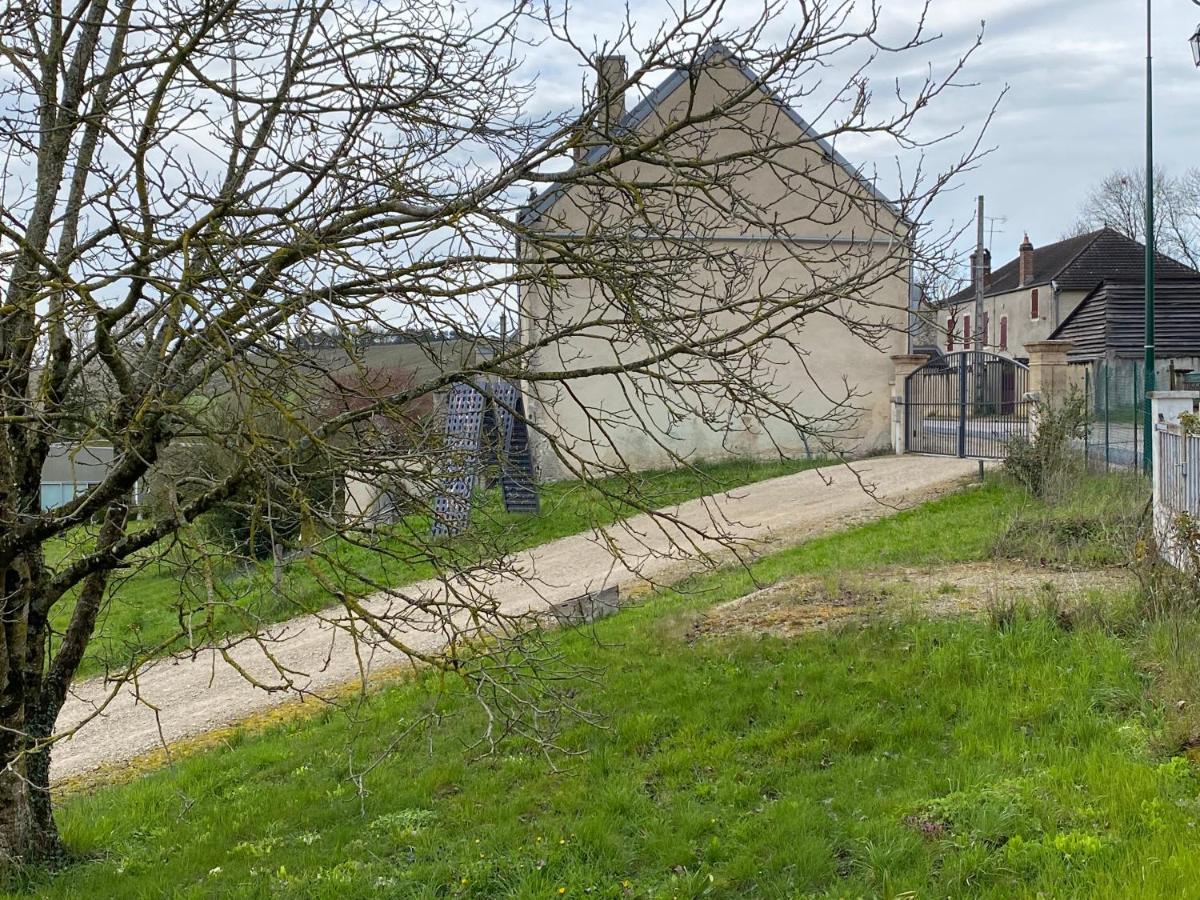 Studio Chez Mongery Landreville Exterior foto